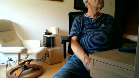 Snapshot of camcologne chatting on June 2026 10:20:01 AM camcologne online show from June 2026 10:20:01 AM