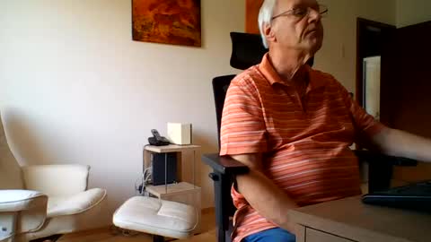 Snapshot of camcologne chatting on July 2026 10:40:02 AM camcologne online show from July 2026 10:40:02 AM