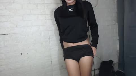 camela_star online show from December 2024 05:43:01 PM