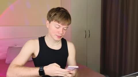 Snapshot of cameron_crowly chatting on November 2025 09:21:01 AM Cameron online show from November 2025 09:21:01 AM