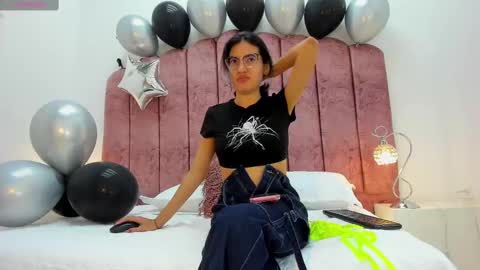  Cameron Cutee  online show from October 2025 11:27:02 AM