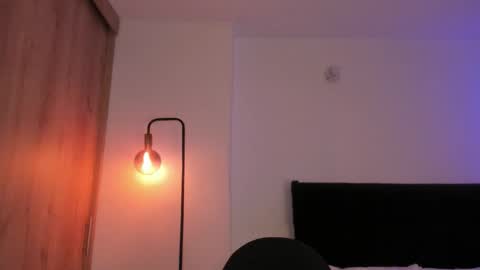 Snapshot of cameron_lyra chatting on November 2025 10:43:02 PM Cameron online show from November 2025 10:43:02 PM