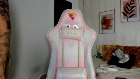 Cameron  online show from January 2025 07:24:01 PM