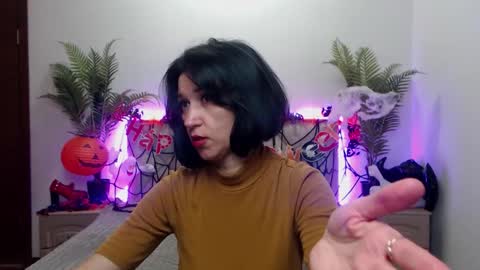 Cameronenns online show from October 2025 12:39:02 PM