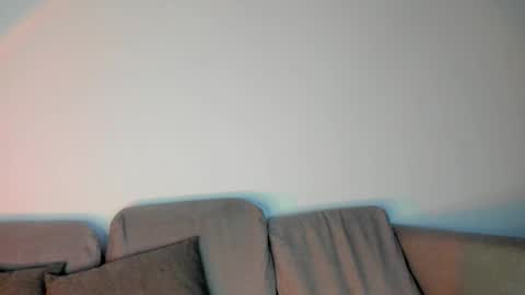   online show from October 2025 10:36:01 PM