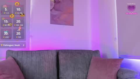 Snapshot of cami_velvet chatting on September 2025 02:08:01 PM cami_velvet online show from September 2025 02:08:01 PM