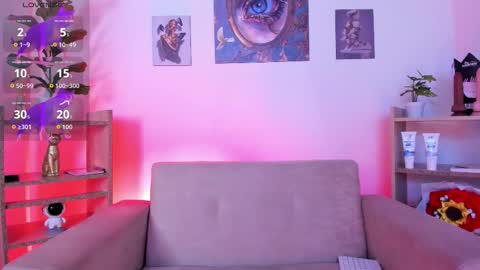 Snapshot of cami_velvet chatting on October 2025 02:18:02 PM cami_velvet online show from October 2025 02:18:02 PM