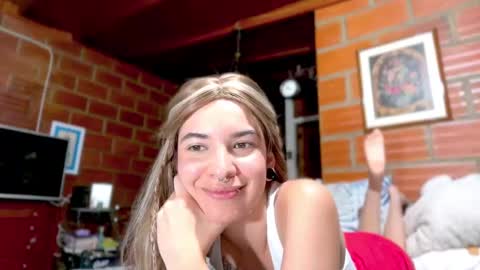 camii19y online show from September 2025 11:18:02 PM