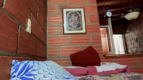 camii19y online show from October 2025 03:46:01 PM