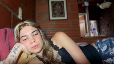 camii19y online show from November 2025 02:17:01 PM