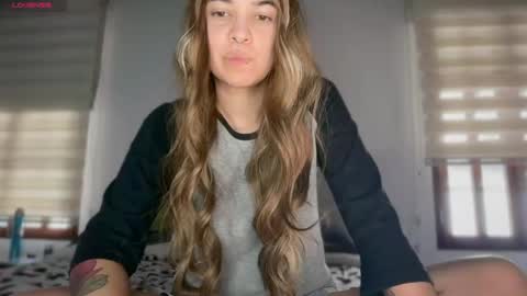 camii19y online show from April 2026 09:17:01 PM