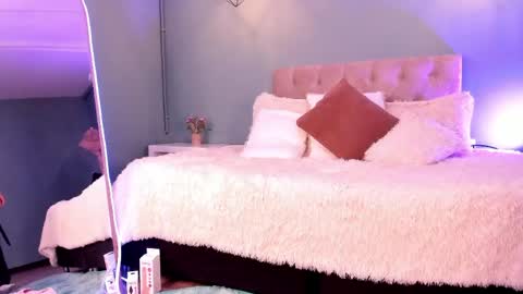 Snapshot of camii_bunnie chatting on May 2026 04:17:02 AM Cami online show from May 2026 04:17:02 AM