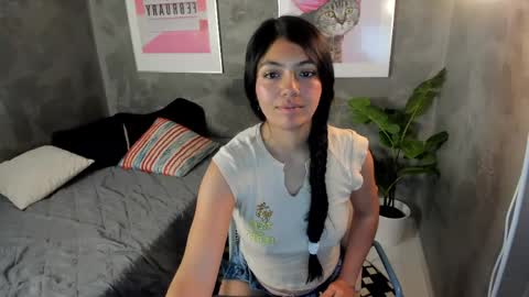 Snapshot of camii_dh chatting on June 2026 11:22:02 AM Camii online show from June 2026 11:22:02 AM