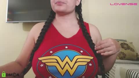 Camila  online show from October 2025 03:47:02 PM