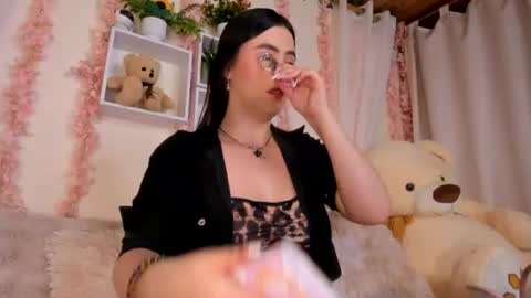 Snapshot of camiilalopee chatting on July 2026 11:33:01 PM Camii Lopez online show from July 2026 11:33:01 PM