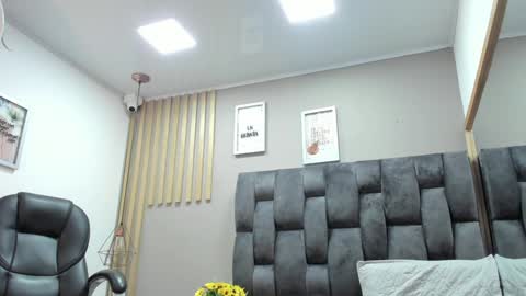 Camila online show from December 2024 12:49:01 PM