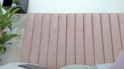 Camila online show from February 2025 09:11:01 AM