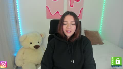  C A M I  online show from January 2025 12:44:02 AM