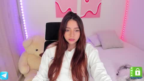  C A M I  online show from February 2025 11:34:01 PM