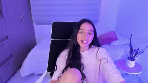  C A M I  online show from February 2026 06:04:02 PM