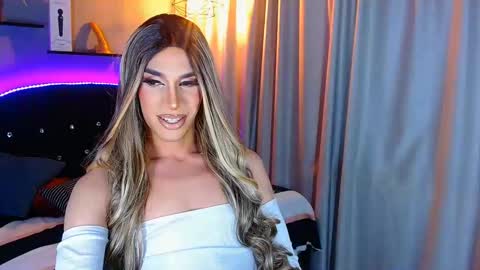 Camila online show from January 2025 03:18:02 AM