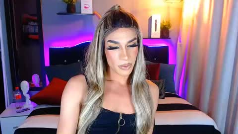 Camila online show from January 2025 08:25:02 AM