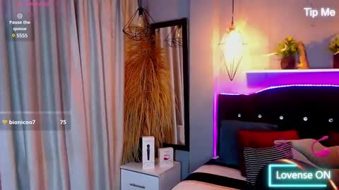 Camila online show from February 2025 12:41:01 AM