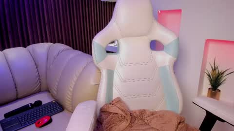 camila_martinez9 online show from July 2026 03:54:02 PM