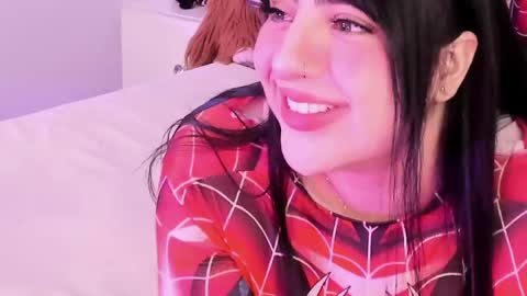 Camila online show from April 2026 01:11:02 AM