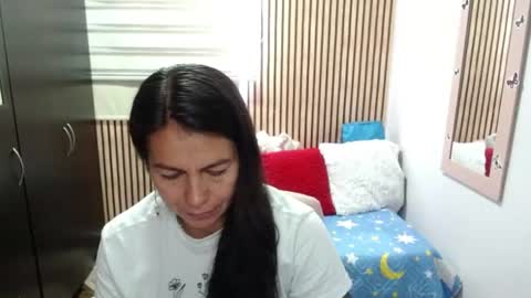 Camila Vargas online show from June 2026 07:03:02 PM