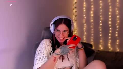 Snapshot of camilaalee chatting on November 2025 05:17:01 AM CAMILAA LEE online show from November 2025 05:17:01 AM