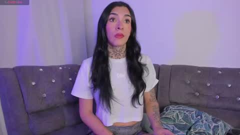 Snapshot of camilacoxx chatting on August 2026 04:59:02 AM online show from August 2026 04:59:02 AM