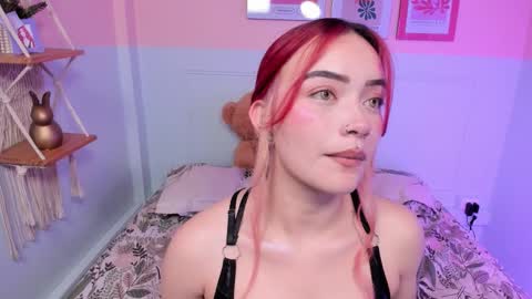 Camila  online show from February 2026 06:40:02 AM