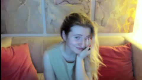 camilladreamer online show from April 2026 06:10:01 PM