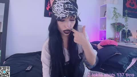 Snapshot of camille_666 chatting on April 2026 08:40:02 PM Camille online show from April 2026 08:40:02 PM