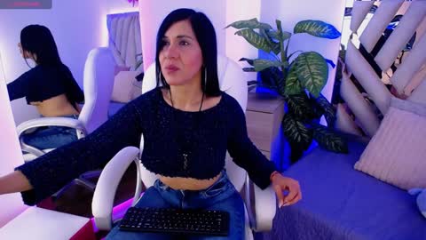 Camille online show from January 2025 11:01:02 AM