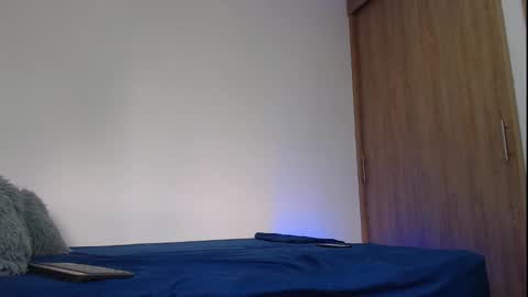 camilo_contre21 online show from November 2025 07:36:03 PM