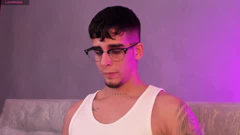   INDEPENDENT MODEL online show from January 2025 04:55:01 AM