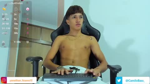 Snapshot of camilobass_ chatting on January 2025 02:33:01 AM Camilo Bass online show from January 2025 02:33:01 AM