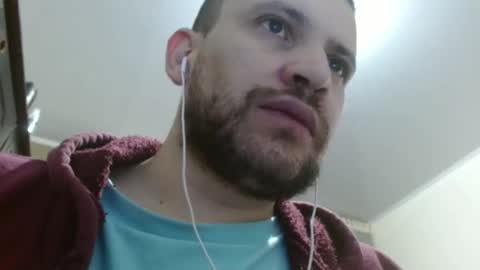 Snapshot of camiloking17 chatting on January 2025 07:00:02 PM camilo online show from January 2025 07:00:02 PM