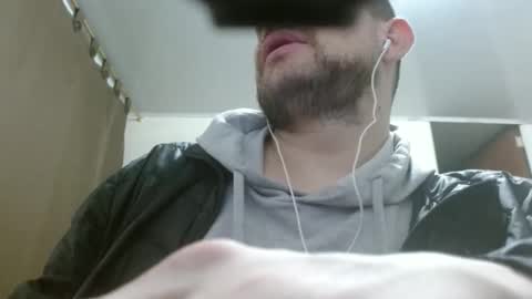 Snapshot of camiloking17 chatting on November 2025 08:41:02 PM camilo online show from November 2025 08:41:02 PM