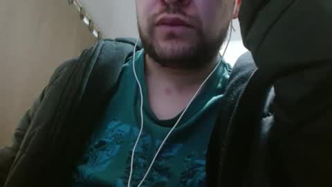 Snapshot of camiloking17 chatting on December 2025 04:07:01 AM camilo online show from December 2025 04:07:01 AM