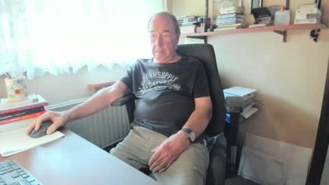 Cammee online show from July 2026 01:26:01 PM
