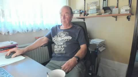 Cammee online show from July 2026 10:46:02 AM