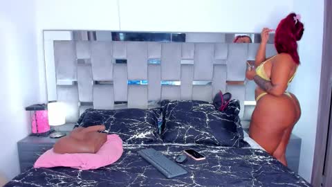 Snapshot of cammiila chatting on November 2025 04:18:02 PM Camila online show from November 2025 04:18:02 PM