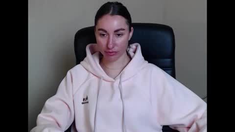 cammila horn online show from April 2026 06:42:02 AM