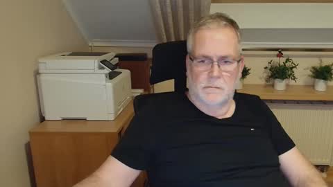 camsubbear online show from April 2026 08:47:01 PM
