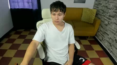 Snapshot of can_pasion chatting on October 2025 12:03:02 PM can pasion Esteban online show from October 2025 12:03:02 PM
