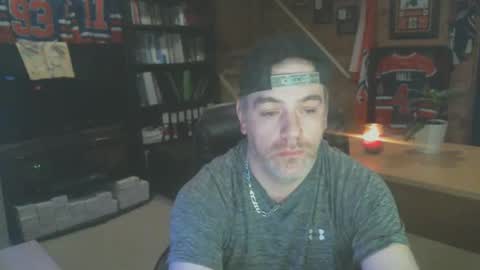 Snapshot of canadianboi6969 chatting on December 2024 08:40:01 AM CanadianBacon6969 online show from December 2024 08:40:01 AM