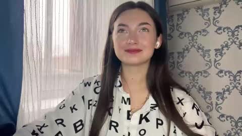 Kate online show from November 2025 08:25:02 AM